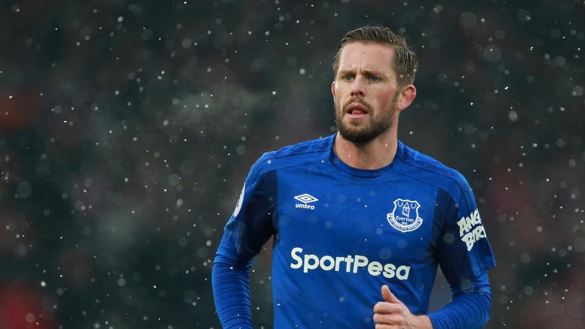 Scout迎来七赛季出色发挥，利物浦观众热烈欢呼！赢得满堂喝彩